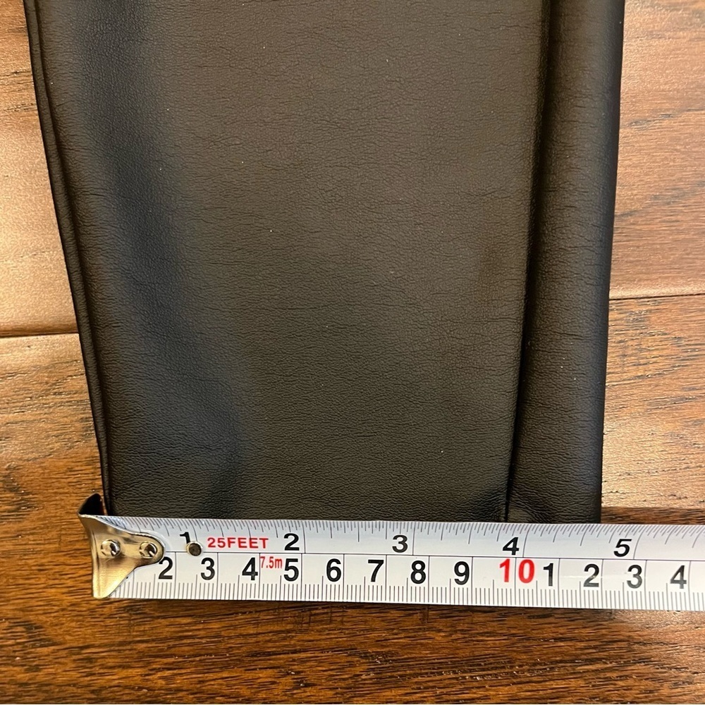 Lane Bryant Women’s Black Leggings Pull On High Waist Faux Leather Size 18/20 - Picture 4 of 8